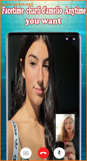 Charli Damelio Fake Video Call - Real Voice screenshot