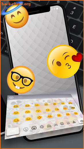 Cute Animal Emoji Keyboard Theme screenshot