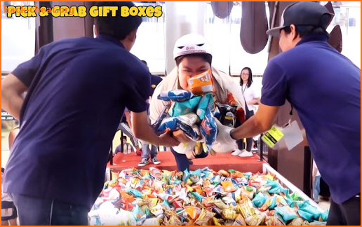 Human Claw Machine: Christmas Gifts screenshot