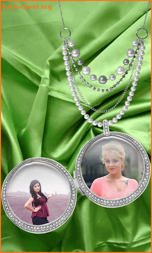 Love Locket Dual Photo Frame screenshot