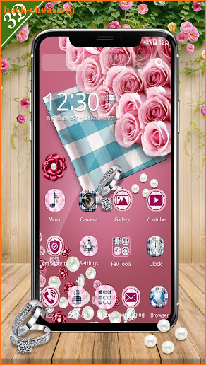 Luxurious Diamond Ring Gravity Theme screenshot