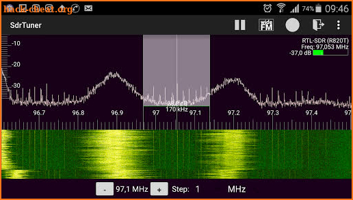 SdrTuner HackRF Rtl Sdr RF Spectrum screenshot