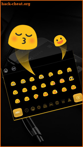 Simple Black Yellow Keyboard Theme screenshot